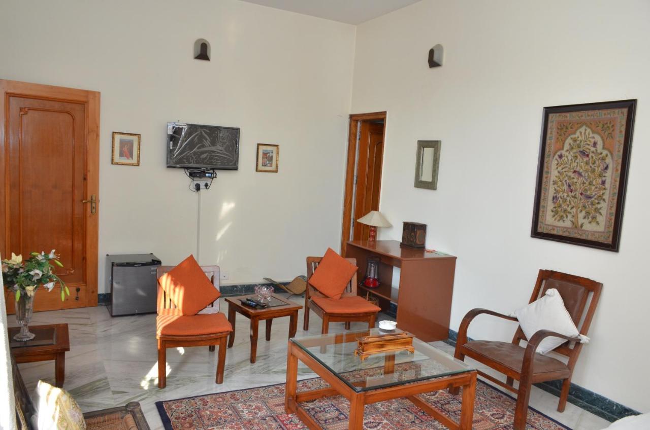Sandy'S Homestay Jammu Ngoại thất bức ảnh